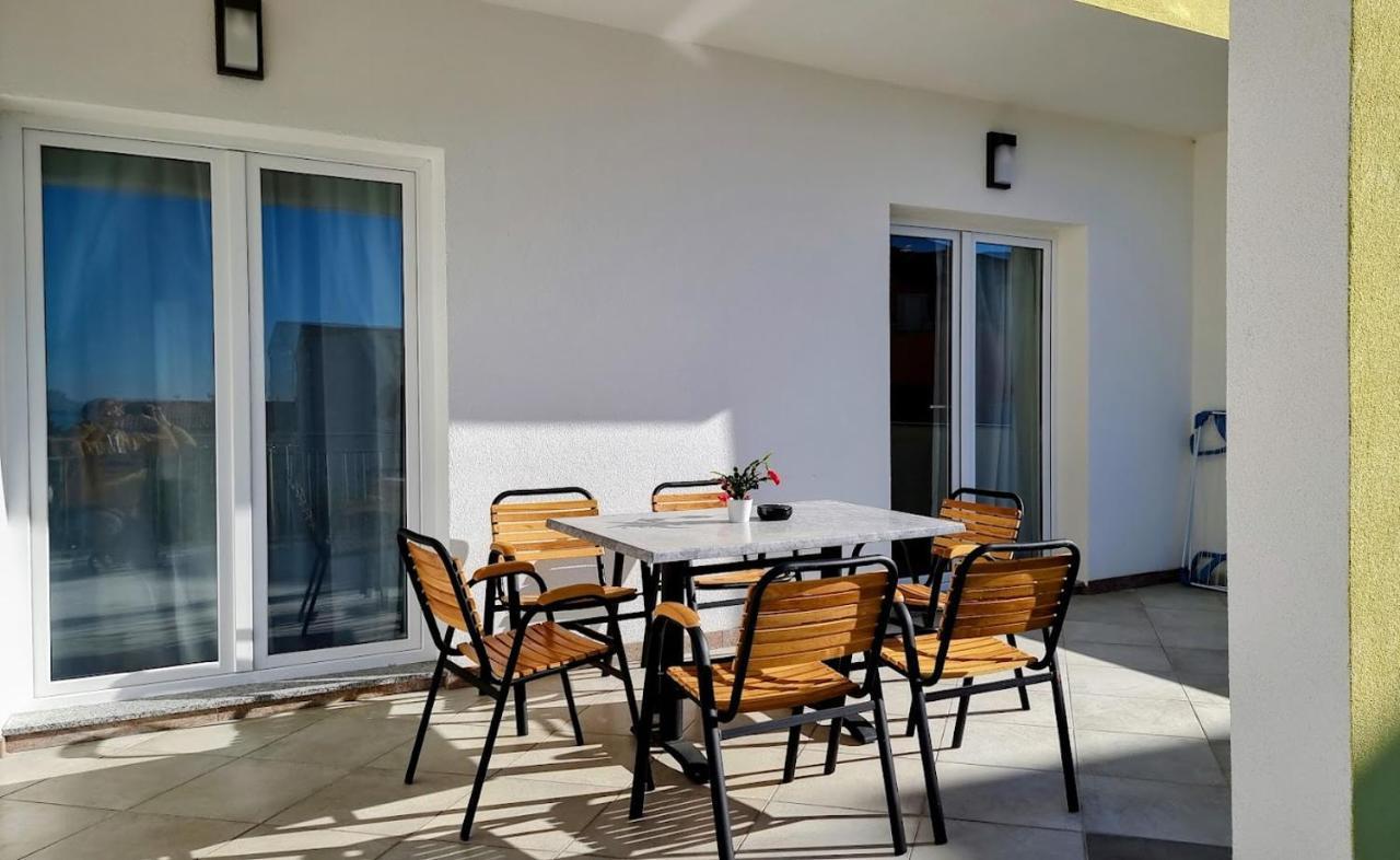 Dorijini Dvori Bed & Breakfast Baska Voda Exterior photo