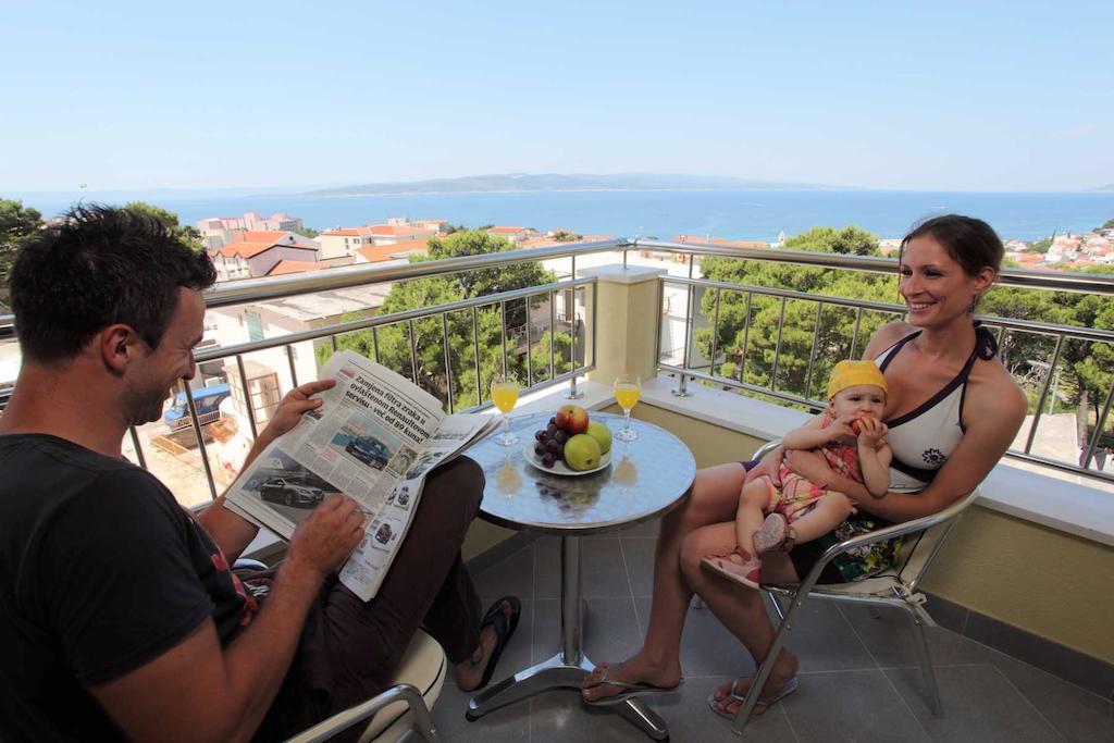 Dorijini Dvori Bed & Breakfast Baska Voda Exterior photo